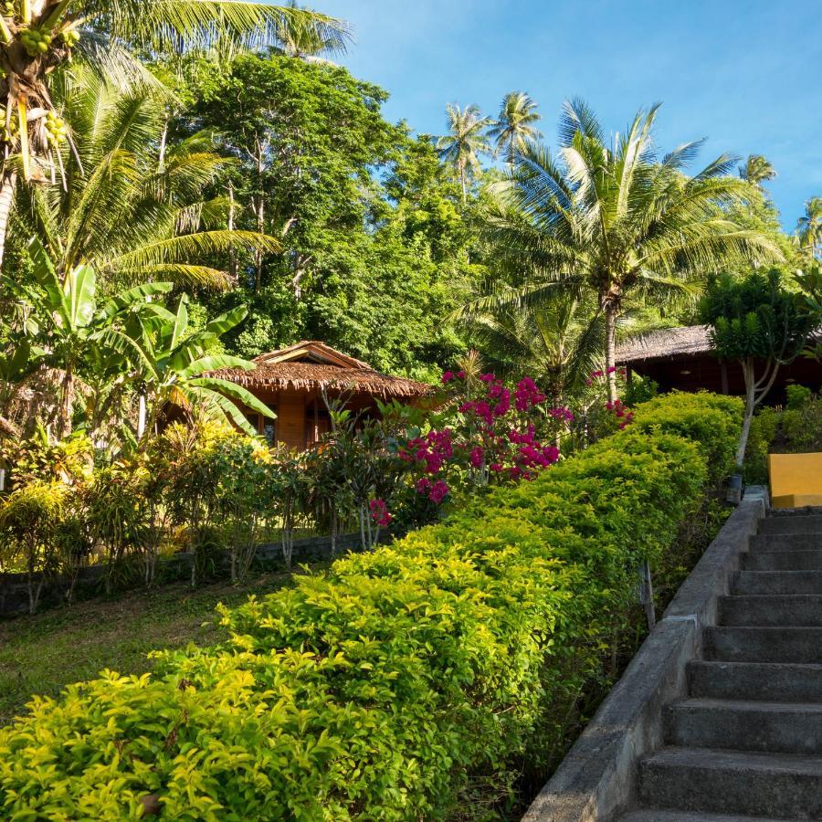 K2 Lembeh Dive Resort Bitung Экстерьер фото